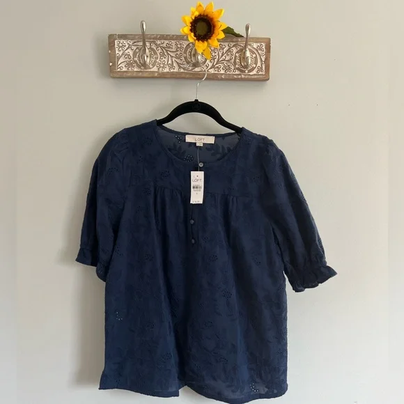 LOFT Women’s Embroidered Puff Sleeve Top-Sailor Navy-Size Small - Picture 2 of 7